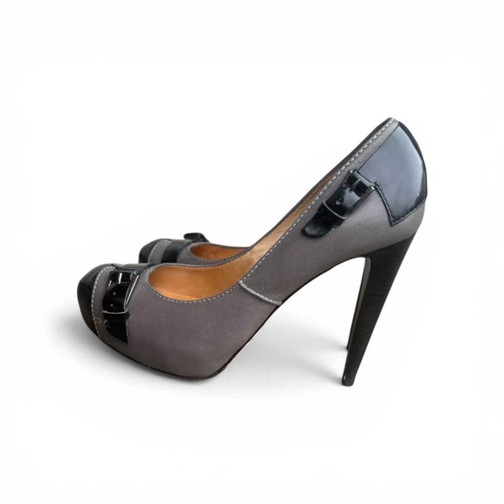 L.A.M.B.  Gwen Stefani Leather Heels Gray Black Patent Buckle Stiletto Pumps 8.5